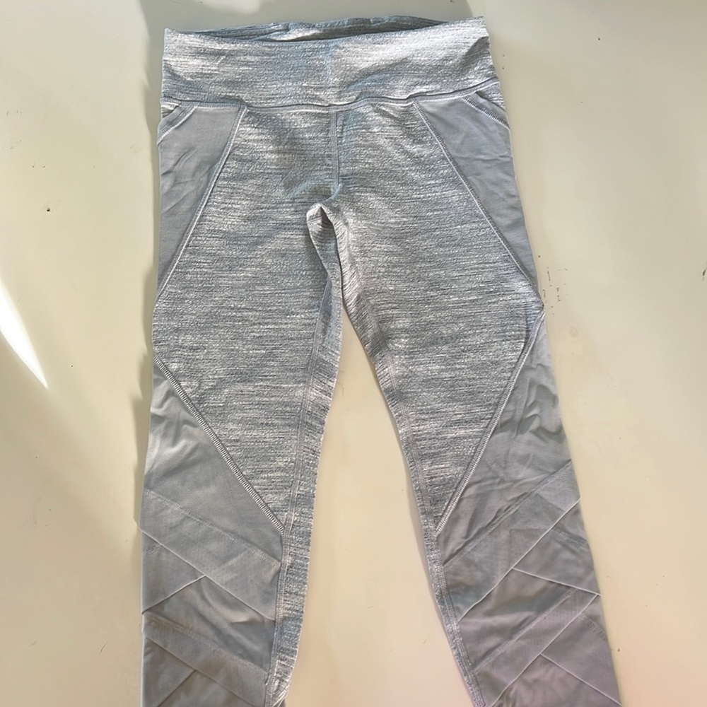 Girls ivvivva capris GUC